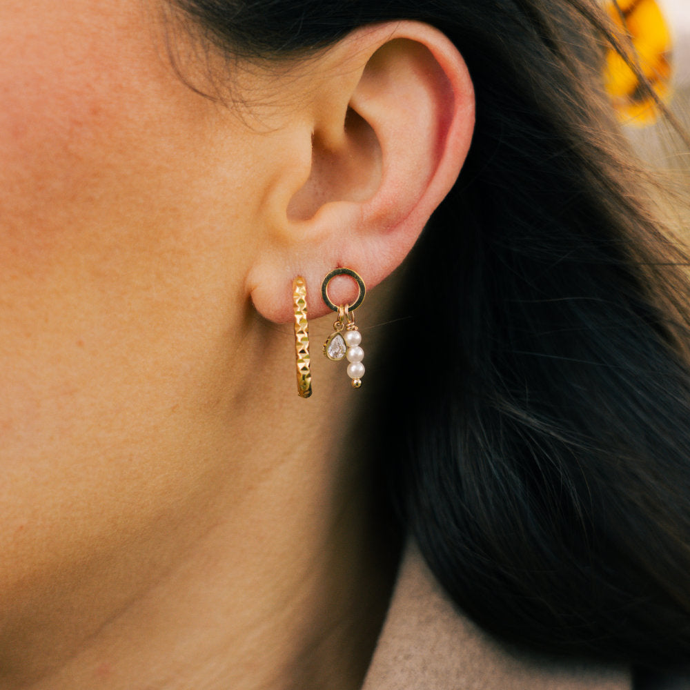 Diamond pearl stud - OORBEL